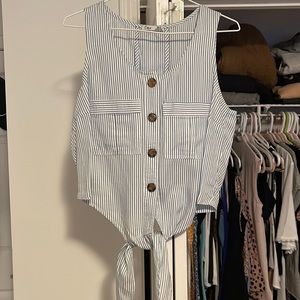 Dex tank top with tie in front. Never worn.